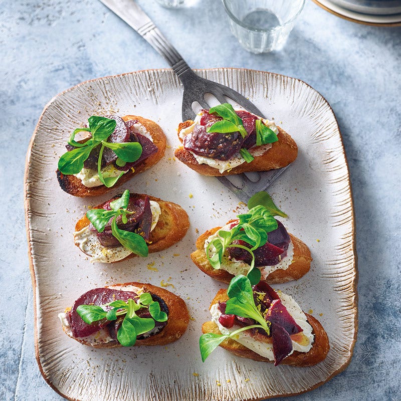 Rote-Bete-Crostini mit Ricotta