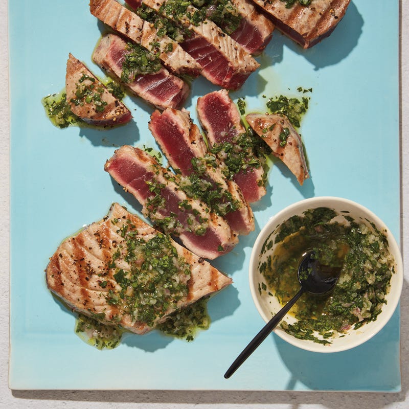 Grilled tuna with green herb sauce