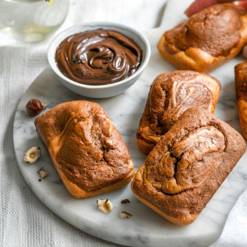 Hazelnut chocolate spread cakes