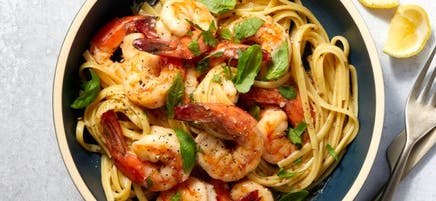 Shrimp scampi with linguine