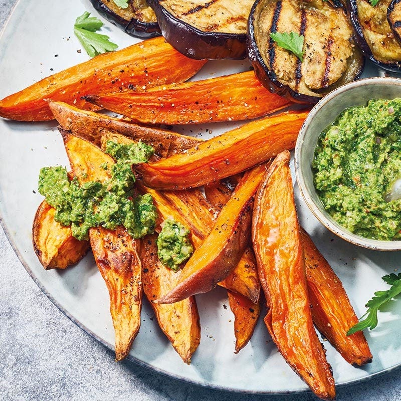 Süßkartoffelspalten mit Chimichurri