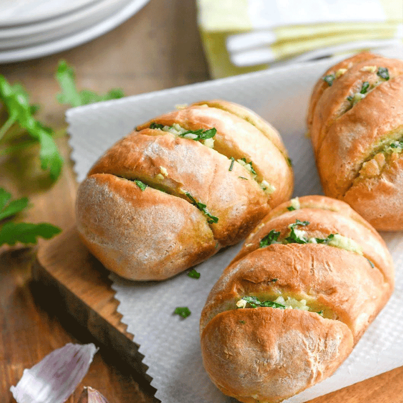 Garlic bread rolls