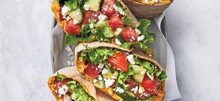 Pochettes de pita à la salade méditerranéenne