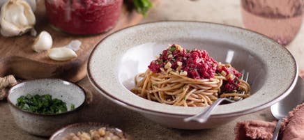 Spaghetti au pesto de betterave