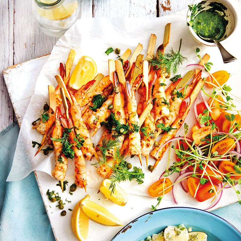 Garnelenspieße mit Kräuter-Kartoffel-Salat