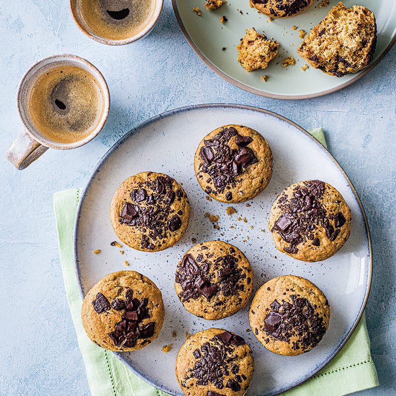 Foto van Vegan muffins met stukjes chocolade door WW