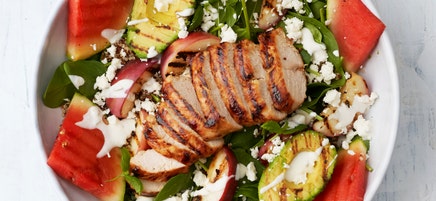 Kalkon med grillad vattenmelon- och avokadosallad