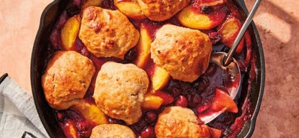 Cobbler de fruits à noyau grillée
