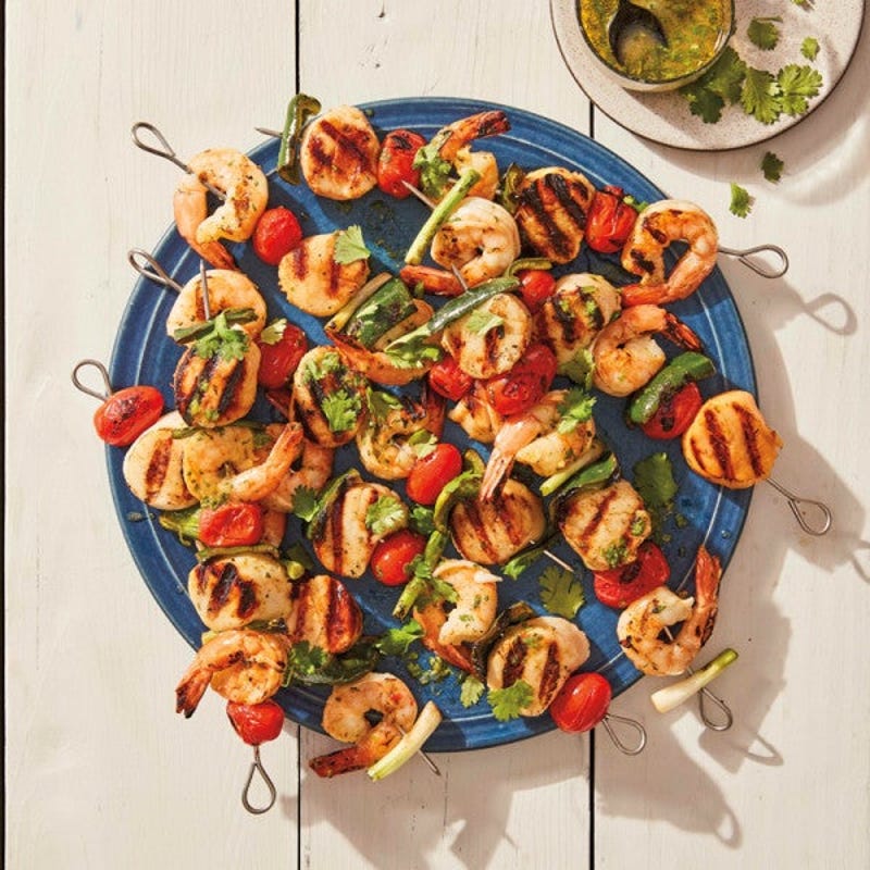 Photo de Brochettes de pétoncles et de crevettes grillées avec sauce mojo par WW