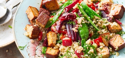 Quinoa aux légumes avec sauce citron-moutarde