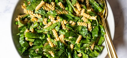 Lemony spring pasta salad