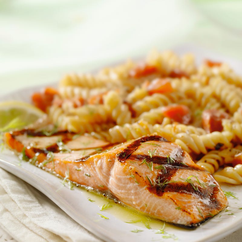 Foto van Pasta met zalm en kerstomaten door WW