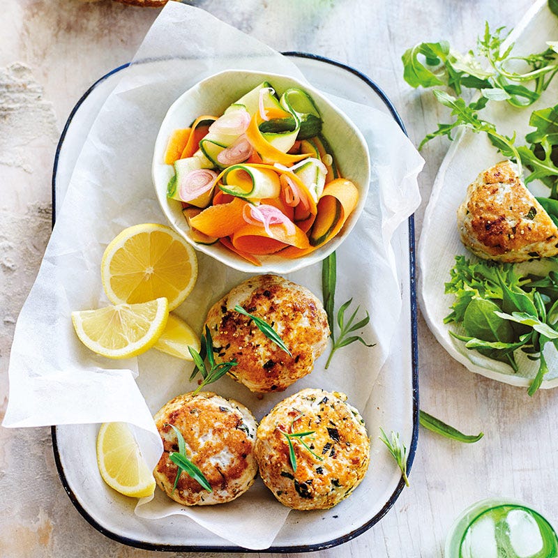 Estragon-Frikadellen mit eingelegtem Gemüse