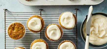 Carrot cake cupcakes