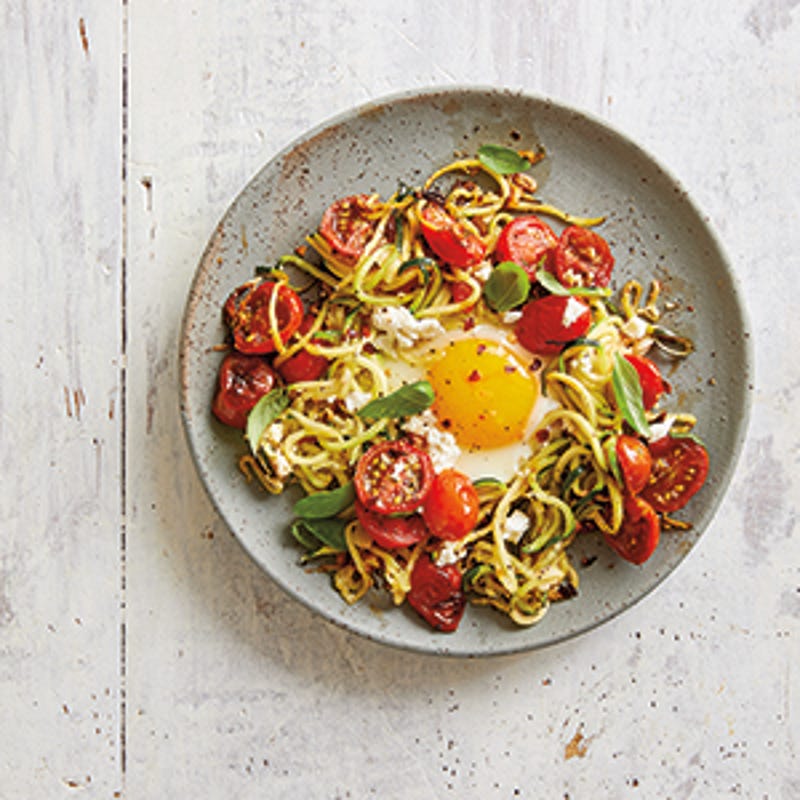 Foto van Courgetti met feta, ei en tomaten door WW