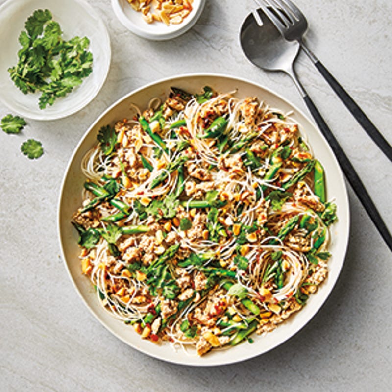 Foto van Thaise mihoensalade met gehakt en groene asperges door WW