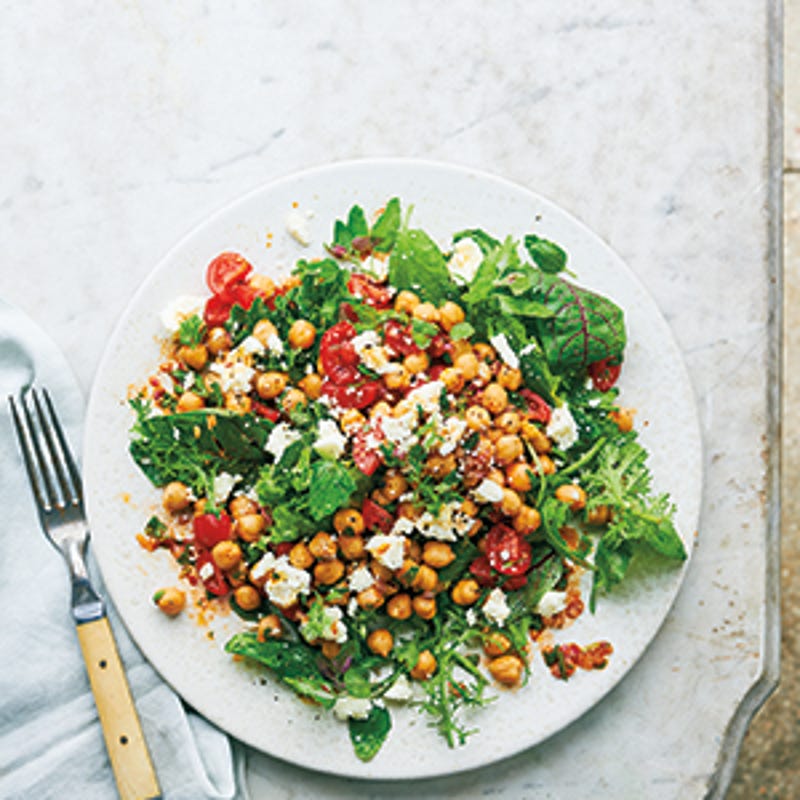 Foto van Pittig-zure kikkererwtensalade met avocado en tomaat door WW