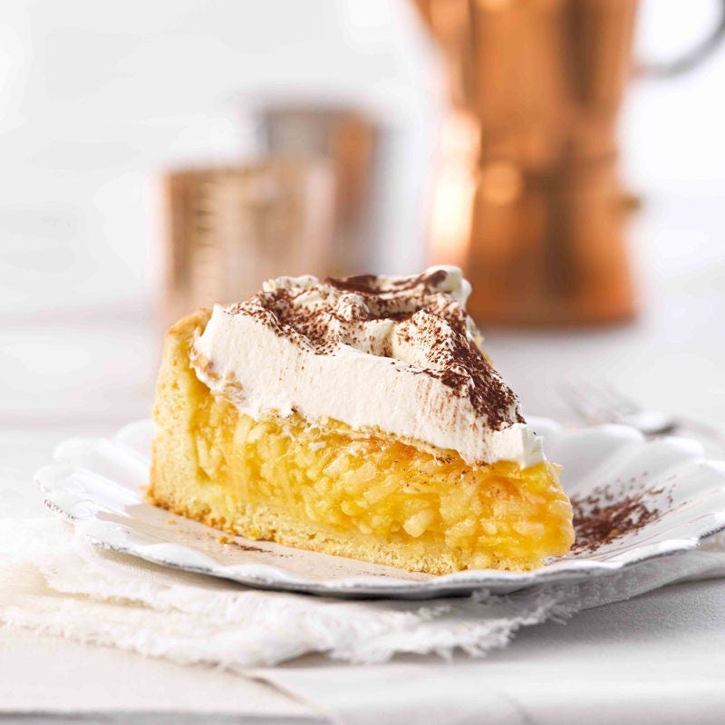 Apfel-Wein-Kuchen mit Sahnehaube