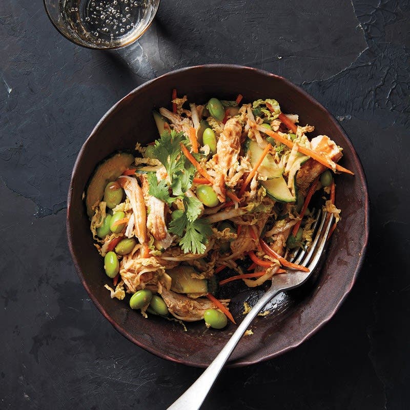 Asiatischer Hähnchen-Erdnuss-Salat