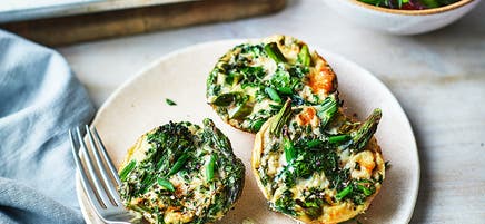 Sparris- och broccoliomeletter