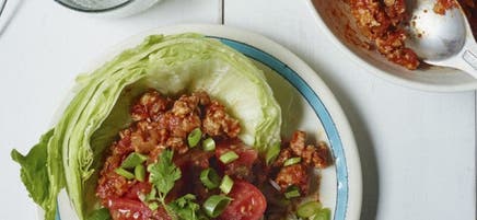 Salade taco tiède à la dinde