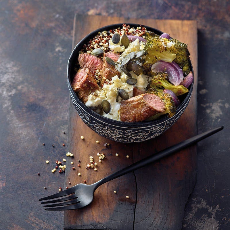 Lammfiletbowl mit Schafkäsedressing