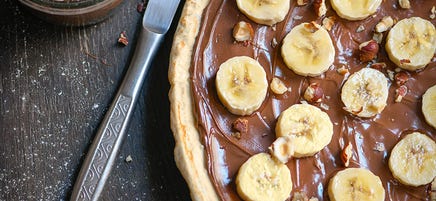 Schoko-Haselnuss-Pizza mit Banane