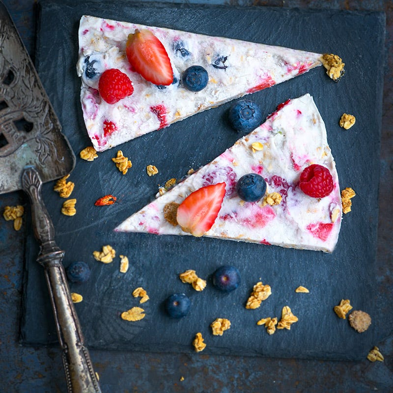 Frozen Yoghurt Pizza