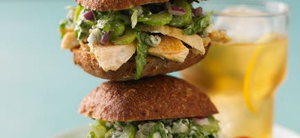Petits hamburgers de poulet Buffalo au fromage bleu