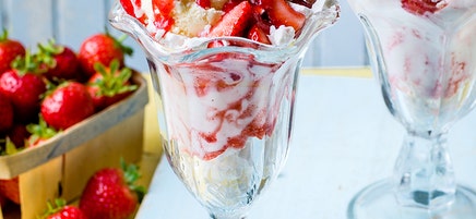 Glass med jordgubbar