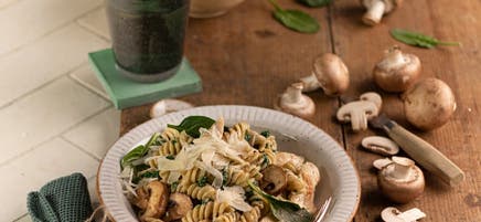 Creamy One-Pot-Pasta mit Poulet und Spinat