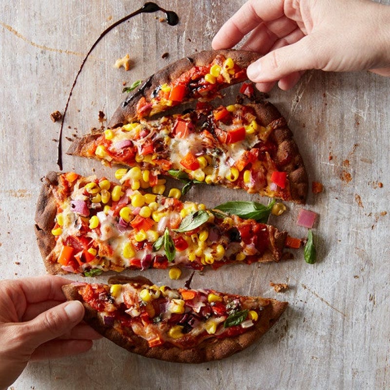 Photo de Pizza végétarienne d’été sur pain pita par WW