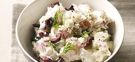 Salade de pommes de terre au feta, aux olives et à l’aneth