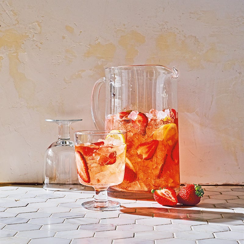 Erdbeer-Rosé-Sangria