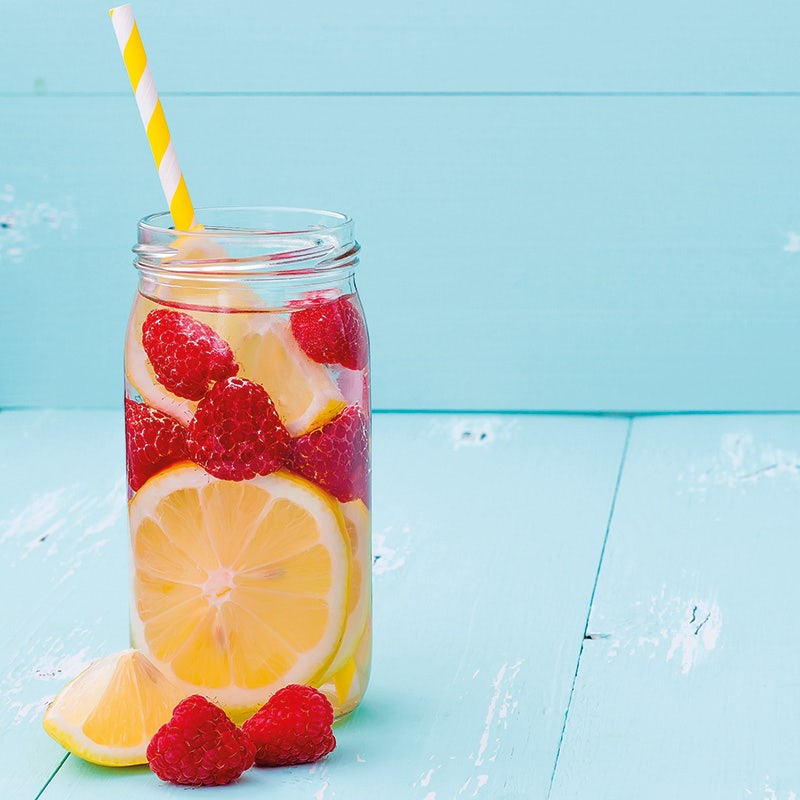 Zitrus-Detox-Wasser
