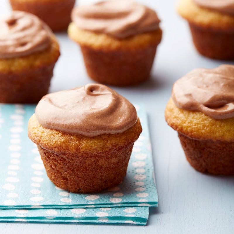 Photo de Bouchées de petits gâteaux avec glaçage chocolat-noisettes par WW