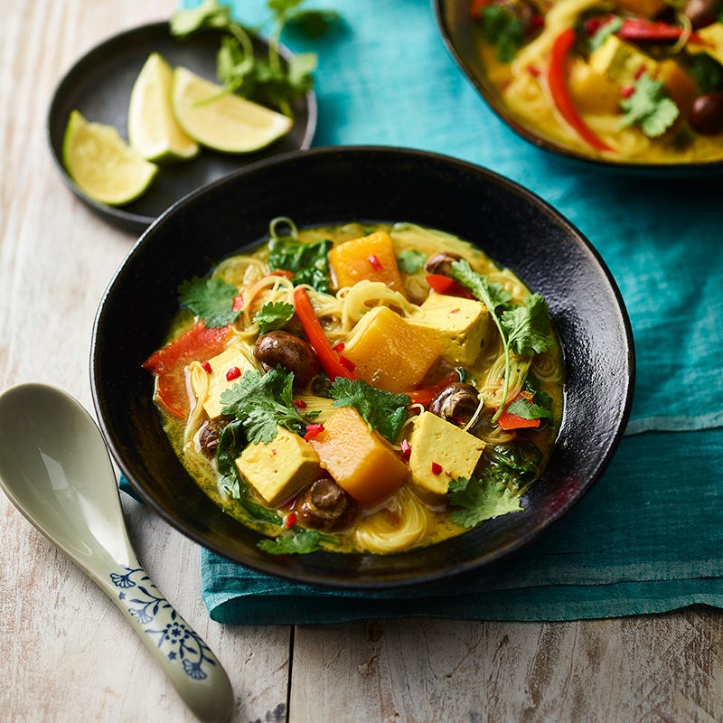 ViktVäktarna - Tofucurry med pumpa, svamp och risnudlar