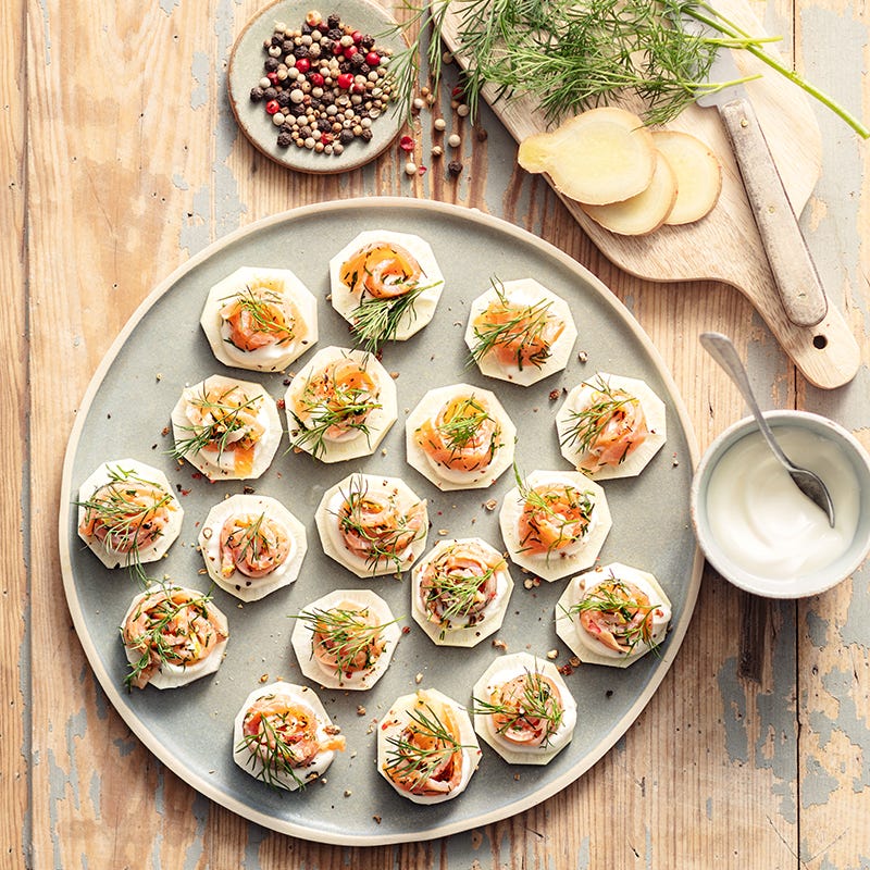 Bouchées de radis noir et truite fumée au gingembre