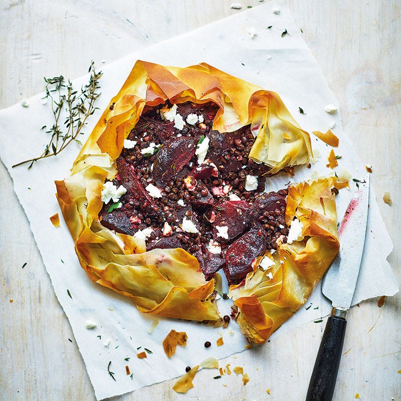 Rote-Bete-Galette mit Feta und Linsen