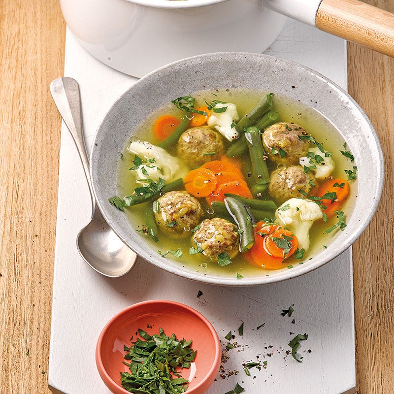 Gemüsetopf mit Zitronen-Tatarbällchen