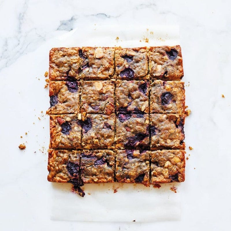 Photo of Almond-cherry oat bars by WW