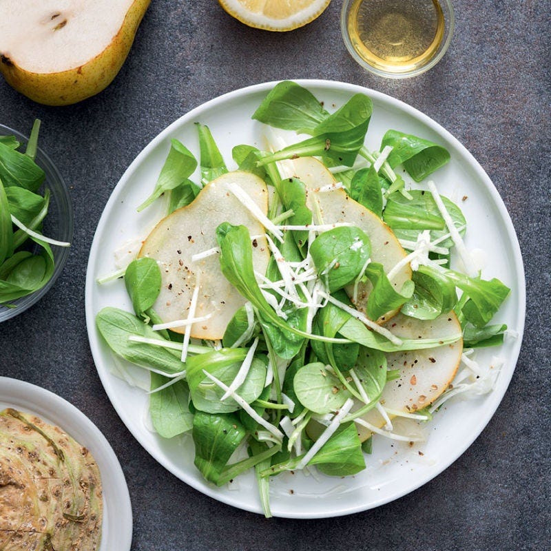 Salade de mâche, céleri et poires