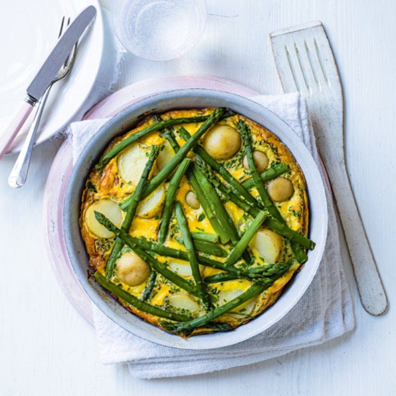 Frittata de pommes de terre, asperges et bacon