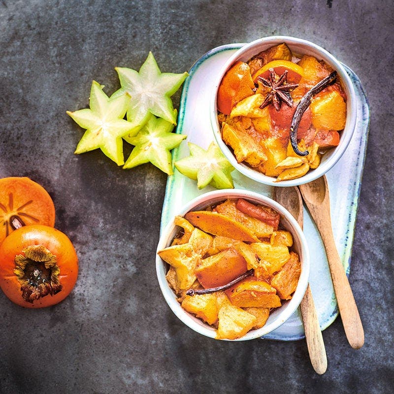 Compote de kaki, ananas et carambole aux épices