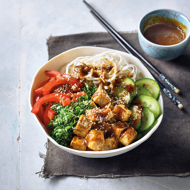 Photo de Bowl de nouilles de riz au tofu et sauce aux pruneaux prise par WW