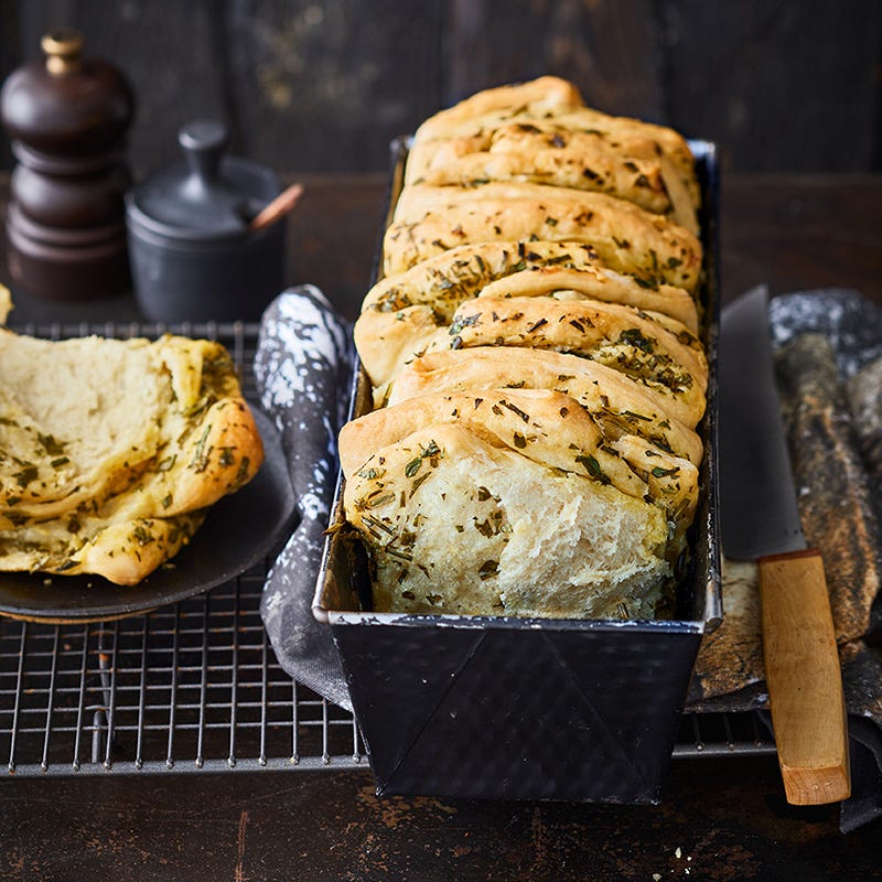 Zupfbrot mit Kräuterbutter