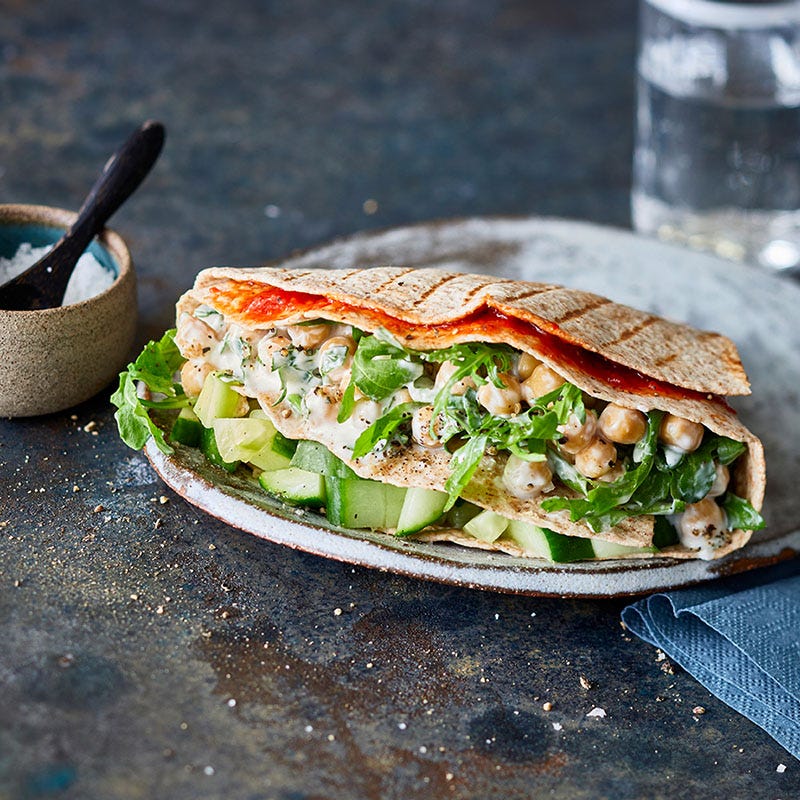 Wrap mit Kichererbsen und Rucola