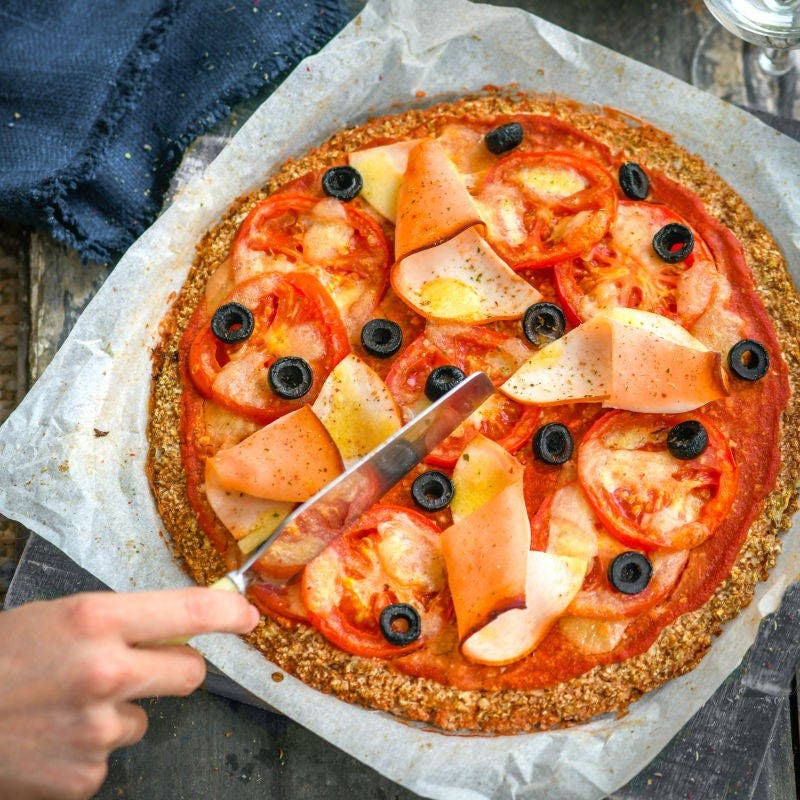 Pizza de chou-fleur au poulet