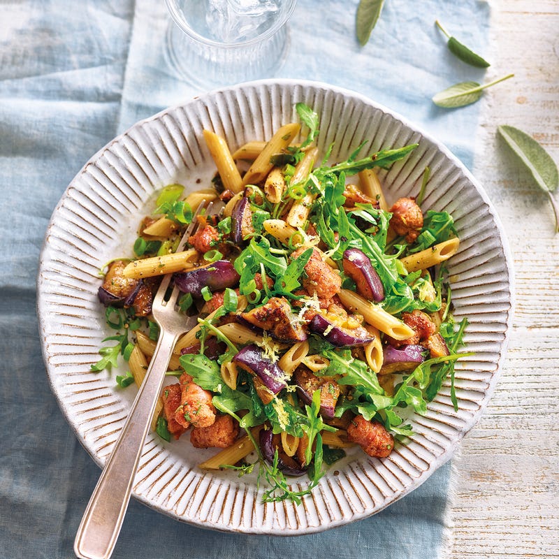 Pastasalat mit Aubergine & Salsiccia