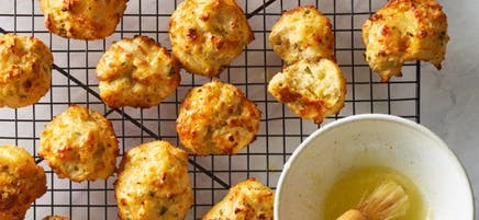 Petits pains au cheddar